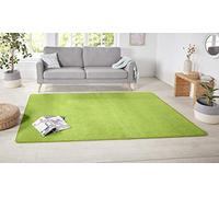Hanse Home Nasty Tapis Moelleux à Poils Courts et Couleurs Unies pour Salle à Manger, Salon, d'enfant, Couloir, Chambre à Coucher, Cuisine Vert uni-67 x 120 cm, 67x120cm