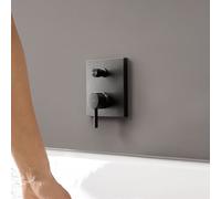 Kit d'installation Hansgrohe Finoris 76416340 pour mitigeur de baignoire encastré, avec sécurité intégrée, finition chrome noir brossé
