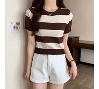 Haut court à manches courtes pour femme, coupe ajustée en tricot avec détails à rayures, conçu pour être superposé sous une veste (marron)