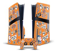Head Case Designs Sous Licence Officielle NBA Collage Autocollants New York Knicks Vinyle Autocollant De Jeu Peau Compatible avec Sony PlayStation 5 PS5 Pro Disc Edition Console & DualSense Controller