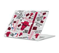 Head Case Designs sous Licence Officielle NBA Sticker Collage Print Chicago Bulls Coque Ordinateur Portable Transparent Armure Compatible avec MacBook Air 13.6" A2681/A3113/A3240 2022/2024/2025