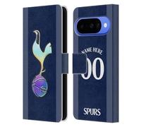 Head Case Designs sous Licence Officielle Tottenham Hotspur F.C. Coutume Personnalisé Bleu Foncé Et Pourpre Badge 2023/24 Étui Portefeuille en Cuir Compatible avec Google Pixel 10