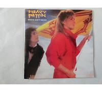 Heavy Pettin' - Rock Ain't Dead + 2 [Import]