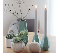 hellum 151848 Lot de 2 bougies LED avec minuterie grise, bougies avec télécommande, flamme vacillante, avec fonction minuterie, fonctionnement à piles, 24,5 x 2,2 cm, < 59 lm