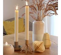 Hellum Lot de 2 bougies LED avec minuteur, couleur crème, flamme vacillante, bougies LED avec télécommande, bougies avec fonction minuterie, bougies à piles 24,5 x 2,2 cm 151831