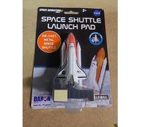 Herpa 86RT-38141 Space shuttle on launch pad