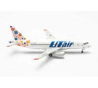 Herpa Maquette Avion UTair Express Sukhoi Superjet 100 - RA-89033, echelle 1/200, Model, pièce de Collection, d'avion avec Support, Figurine Metal