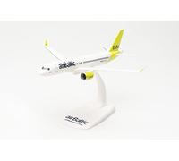 Herpa modèle d'avion Airbus A220-300 AirBaltic échelle 1:200 - Snap-Fit, modèle réduit d'avion, modèle d'objet de Collection, décoration Miniature, modèle enfichable avec Pied en Plastique