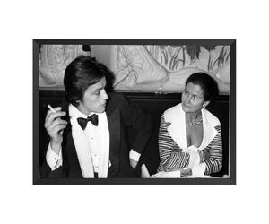 Hexoa Affiche de célébrités Alain Delon et Simone Veil - Made in France - Affiche sous Cadre Bois Noir 60x40
