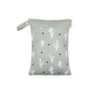 Hixingo Sac à Couche Imperméable, Sac à Couches Lavables Wet Bag à Fermeture Eclair Réutilisable 1/2/4 Pièce Wet Bags pour Bébé, Voyage Plage Piscine Natation Camping (Cœur d'amour,4 Pièces)