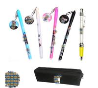HJYZY Lot de 46 pcs, 5 stylos à encre gel BTS Bangtan Boys avec pendentif rond à encre noire, 1 trousse de rangement, 40 autocollants BTS pour fans de l'armée, cadeaux