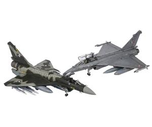 HobbyBoss 751690-1/72 J-10CE & IAF Rafale - Échelle 1:72
