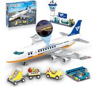 HOGOKIDS City Avion de passagers Jouets de Construction Ensembles avec lumière LED, 901 pcs Blocs de Construction d'avion avec Terminal d'aéroport, Tour Radar, remorque à Bagages, Cadeau pour Enfants
