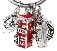 Hohopeti Porte-Clés Pompier en Métal Badge Casque 3D Camion de Pompiers Breloque Décorative Résistante Accessoire Présent pour Passionnés et Professionnels des Services D’Urgence