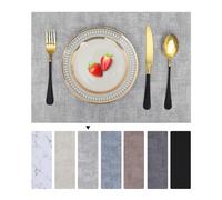 Homaxy Lot de 4 sets de table lavables, imperméables, double face, en cuir, antidérapants, beaux sets de table, gris clair