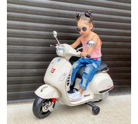 HOMCOM Vespa Scooter Moto électrique Enfants 6 V dim. 102L x 51l x 76H cm Musique MP3 Port USB klaxon Phare feu AR Blanc Description:Ce magnifique scooter électrique pour enfants sous licence officiel
