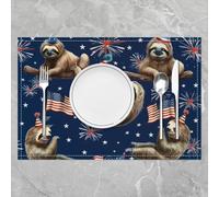 Homewish Lot de 4 Sets de Table La Paresseuse du Dessin Animé,Tapis de Table 45x30cm Enfants Adolescents Adultes Drapeau Américain,Sets de Table Lavable Étoiles Feux d'artifice Mignon Animal Sauvage
