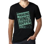Homme Tee-Shirt Col V Faire Bouger Les Choses Depuis 1982 - Making Things Happen Since 1982 - 42 Ans T-Shirt Graphique Idée Cadeau 42e Anniversaire Vintage Année 1982 Nouveauté