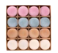 Honseadek Lot de 16 décorations de sapin de Noël en velours, boules décoratives de 6,1 cm, assortiment de couleurs beige, marron, blanc, bleu, vert, texture pelucheuse pour les vacances festives