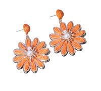 Hot Day Boucles d'oreilles en raphia et alliage faits à la main pour femmes et filles Accessoires de plage Accessoires de bureau de loisirs Boucles d'oreilles en raphia à fleurs faites à la main
