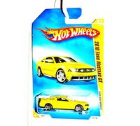 Hot Wheels 2009-041 New Models Yellow 2010 Ford Mustang GT 1:64 Scale