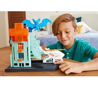 Hot Wheels Bat Blitz Hospital Attack Play Set