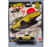 Hot Wheels Voiture miniature de collection Datsun 620 – 1:64 métal, pneus Real Riders, JKF12