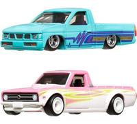 Hot Wheels Premium Car Culture Set de 2 voitures 1975 Datsun Sunny Truck (B120) et Custom '93 Nissan Hardbody (D21) HRR78