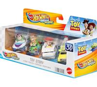 Hot Wheels RacerVerse, Lot de 4 voitures miniatures à l'échelle 1/64 optimisées pour conduire sur des pistes avec des personnages de la culture pop en tant que pilotes