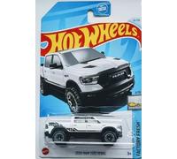Hot Wheels Monster Trucks - 1/64 (modèle aléatoire) - Petite Voiture - 3 ans et +