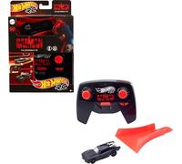 Hot Wheels RC Voiture télécommandée Batmobile échelle 1:64 Compatible avec Les Circuits et Pistes Orange, Jouet pour Enfant dès 5 Ans, HBL43