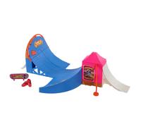 Hot Wheels Skate Amusement Park Skate Set, with 1 Exclusive Tony Hawk Fingerboar