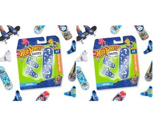 Hot Wheels Skate Coffret Fingerboard Conçus en Collaboration avec Tony Hawk avec 1 Fingerboard Et 1 Paire De Chaussures De Skate pour Doigts Amovibles (Modèle aléatoire), Jouet Enfant, HGT46