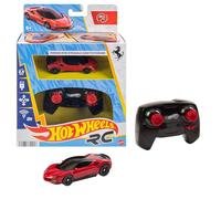 Hot Wheels Voiture télécommandée Ferrari SF90 Stradale Assetto Fiorano à l’échelle 1/64, peut faire la course sur et en dehors des pistes, bouton turbo pour augmenter la vitesse, JGB50