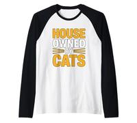 House Owned by Cats Manche Raglan