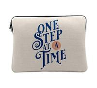 Housse Ordinateur et Tablette Aspect Lin - One Step at a Time Typographie Message Citation Inspirante Motivation - 12-13 Pouces Pochette de Protection PC Portable Imprimé en France