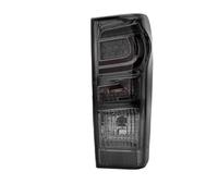 HSUF Feu Arrière Pour Isuzu Pour DMax Pour D-Max 2012-2016 2017 2018 2019 Feu Arrière LED De Voiture Clignotant Stop 8961253983 898125393 Auto Feux Arrières(Black Right)