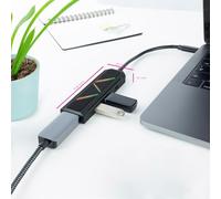 Hub USB-C avec Deux Ports USB-A et Un Port USB-C avec Fonction de Charge, Ainsi qu'une Connexion HDMI pour Plusieurs appareils. Idéal pour étendre Les Options de Connexion de Votre Ordinateur.