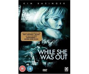 Hunted / While She Was Out [ Origine UK, Sans Langue Francaise ]