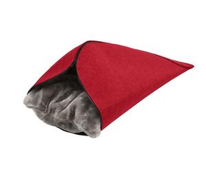 Hunter by Laura Caverne pour Chats rouge