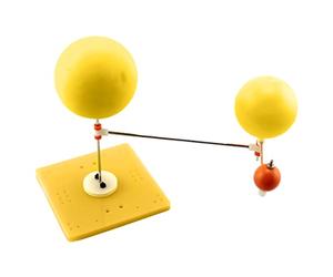 HUSHUI Outil de Modèle Scientifique DIY Earth Moon Sun pour Un Enseignement Intuitif et Une Expérience d'apprentissage Pratique, Plastique de Haute qualité, Couleur Aléatoire