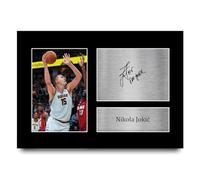HWC Trading A4 Nikola Jokic Denver Nuggets Basketball Cadeaux imprimés photo autographe signée pour les fans de basket-ball - A4