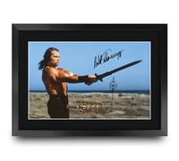 HWC Trading Conan the Barbarian Scene 2 Cadeaux Imprimé Signé Autographe Photo pour les fans de cinéma - A3 Encadré