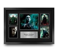 HWC Trading FR A3 Ralph Fiennes Harry Potter Lord Voldemort Cadeaux Imprimés Autographe Affichage d’autographes pour les fans de cinéma - A3 Encadré