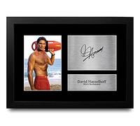 HWC Trading FR A4 David Hasselhoff Baywatch Cadeaux Imprimé Signé Autographe Photo pour les fans d’émissions de télévision - A4 Encadré