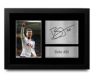 HWC Trading FR A4 Dele Alli Tottenham Hotspurs Cadeaux imprimés photo autographe signée pour les fans de football et les supporters - A4 Encadré