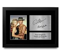 HWC Trading FR A4 Paul Hogan & Linda Kozlowski Crocodile Dundee Cadeaux Imprimé Signé Autographe Photo pour les fans de cinéma - A4 Encadré