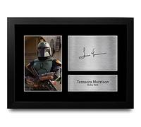 HWC Trading FR A4 Temuera Morrison The Book of Boba Fett Cadeaux Imprimé Signé Autographe Photo pour les fans d’émissions de télévision - A4 Encadré