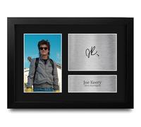 HWC Trading Joe Keery Strange Hawkins Thing Steve Harrinton Cadeaux Imprimé Signé Autographe Photo pour les fans d’émissions de télévision - A4 Encadré