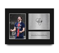 HWC Trading Khvicha Kvaratskhelia Paris St Germain PSG Cadeaux imprimés photo autographe signée pour les fans de football et les supporters - A4
